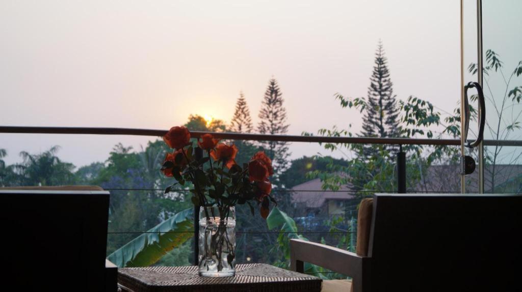 Aythaya Monte Divino Lodge Таунджи Екстериор снимка